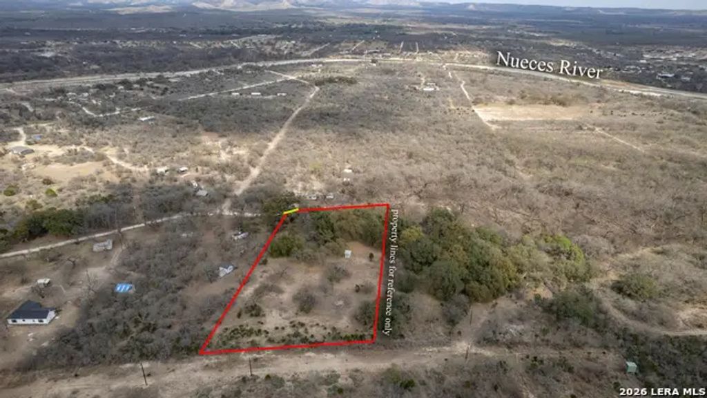 292 Private Road 2430, Uvalde