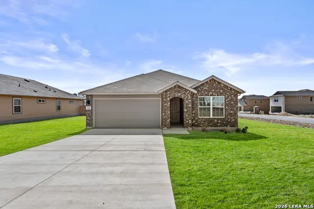 162 Double L Dr, Comfort