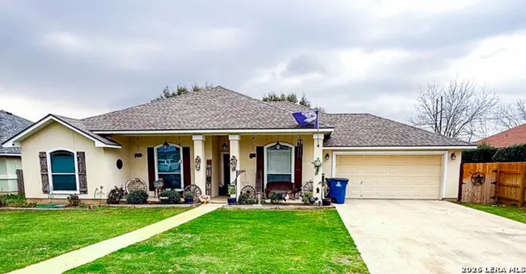 305 Yorktown, Pleasanton