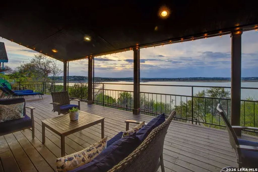1683 Glenn, Canyon Lake