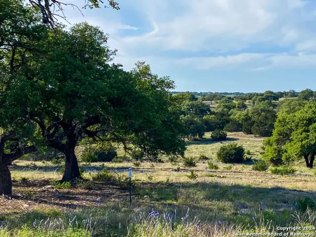 153 Galvin Woods Rd, Kerrville