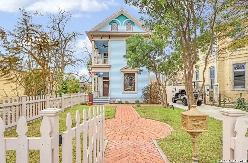 123 Cedar, San Antonio