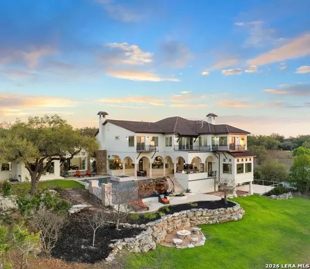 137 River Xing, Boerne