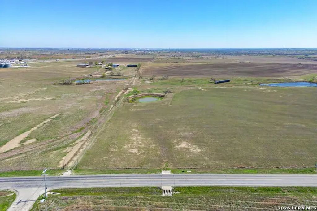 Tbd Fm 775, Seguin