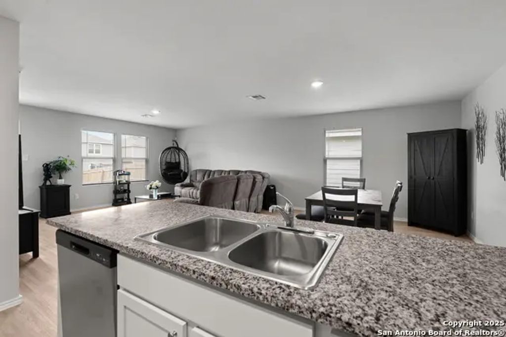 3362 Carducci Dr, Converse