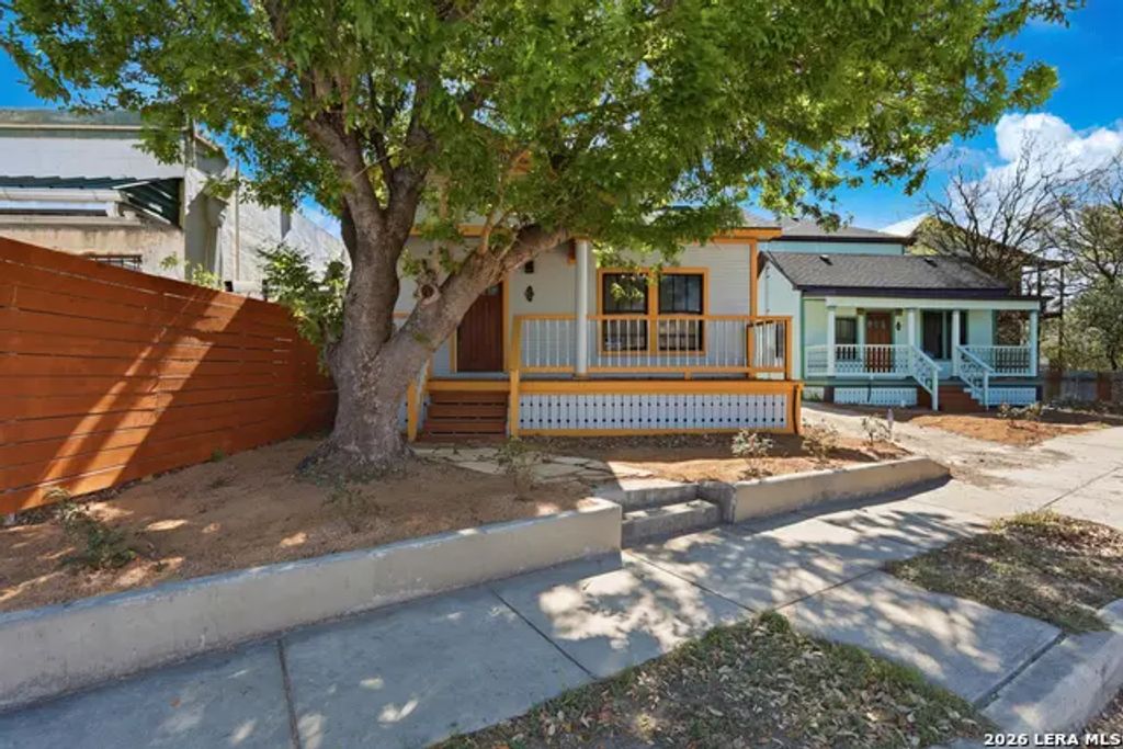 608 Labor, San Antonio