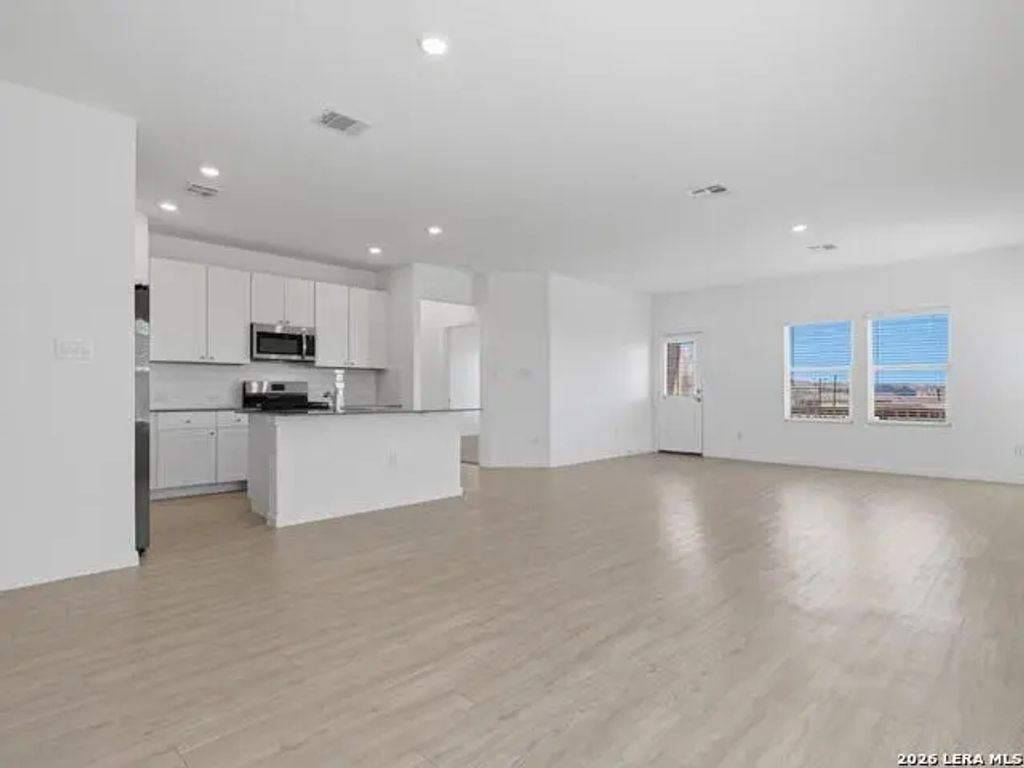 12914 Rosemary Bnd, St Hedwig