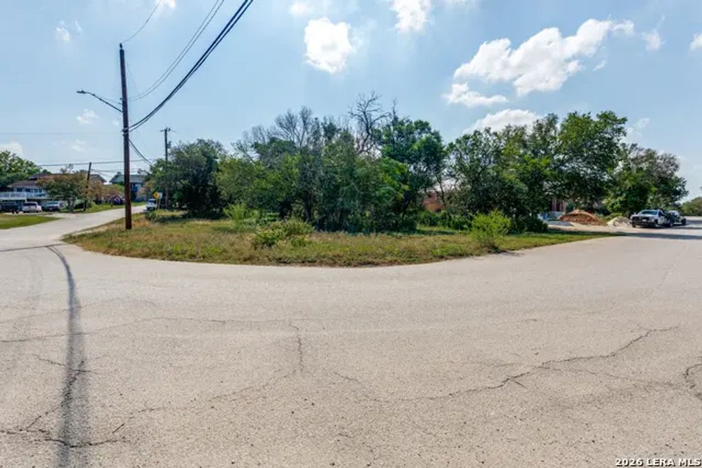 6692 King Crown, San Antonio