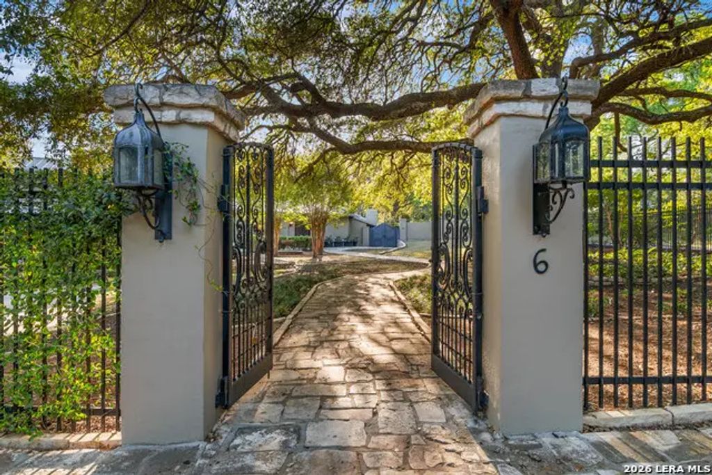 6 Lazy Lane, San Antonio