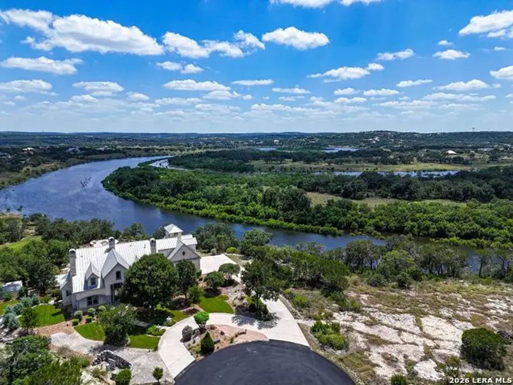209 River Cliff Place, Spring Branch