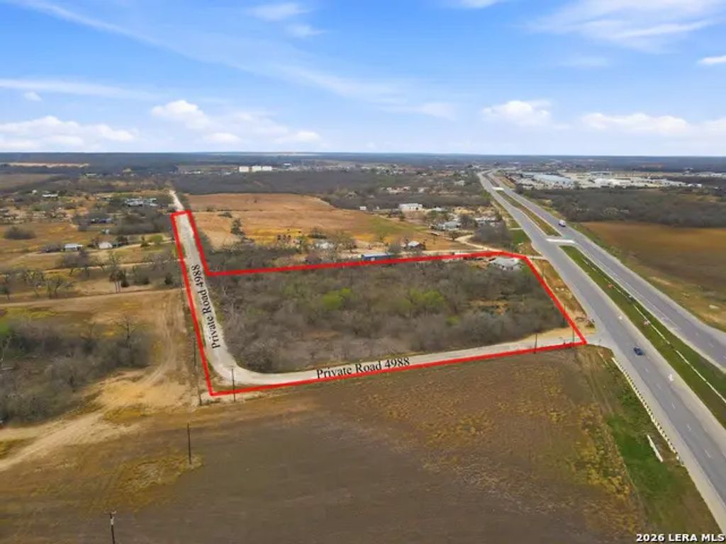 4988 S Loop 1604 E, Elmendorf