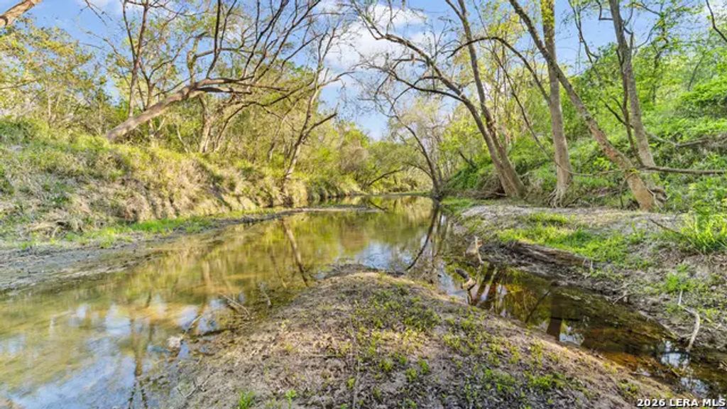 2427 S Fm 234, Edna