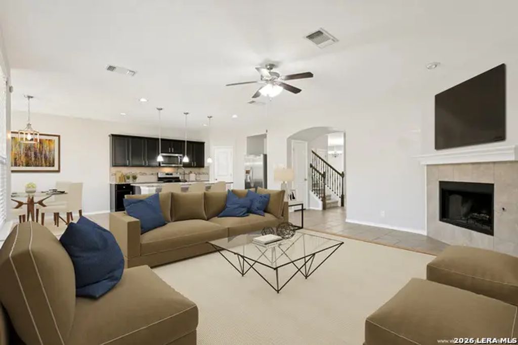 15435 Gallant Bloom, San Antonio