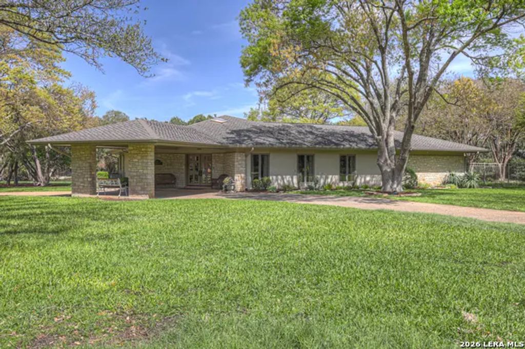 8 Trophy, New Braunfels
