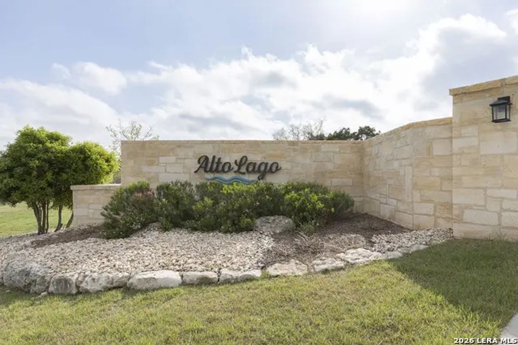 2093 Alto Lago, Canyon Lake