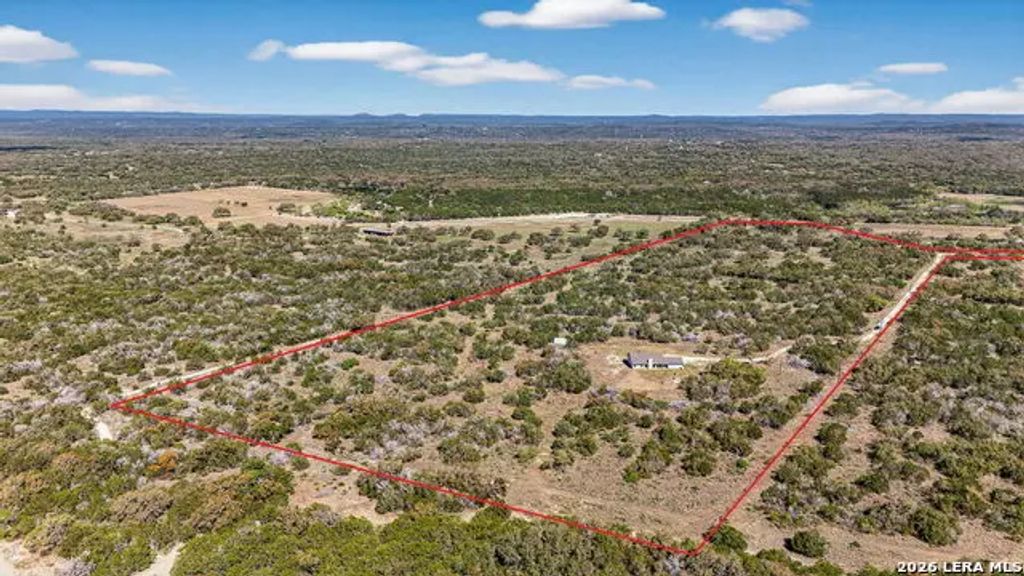 4317 Cr 251, Hondo