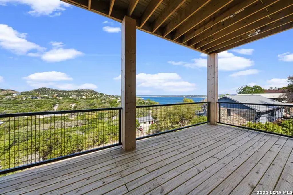 1123 Ledge Path, Canyon Lake
