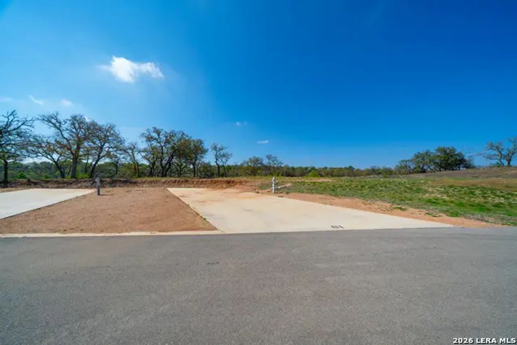 4300 State Highway 16, #61, Bandera