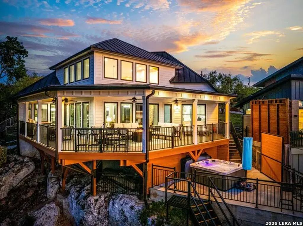 889 Glenn, Canyon Lake