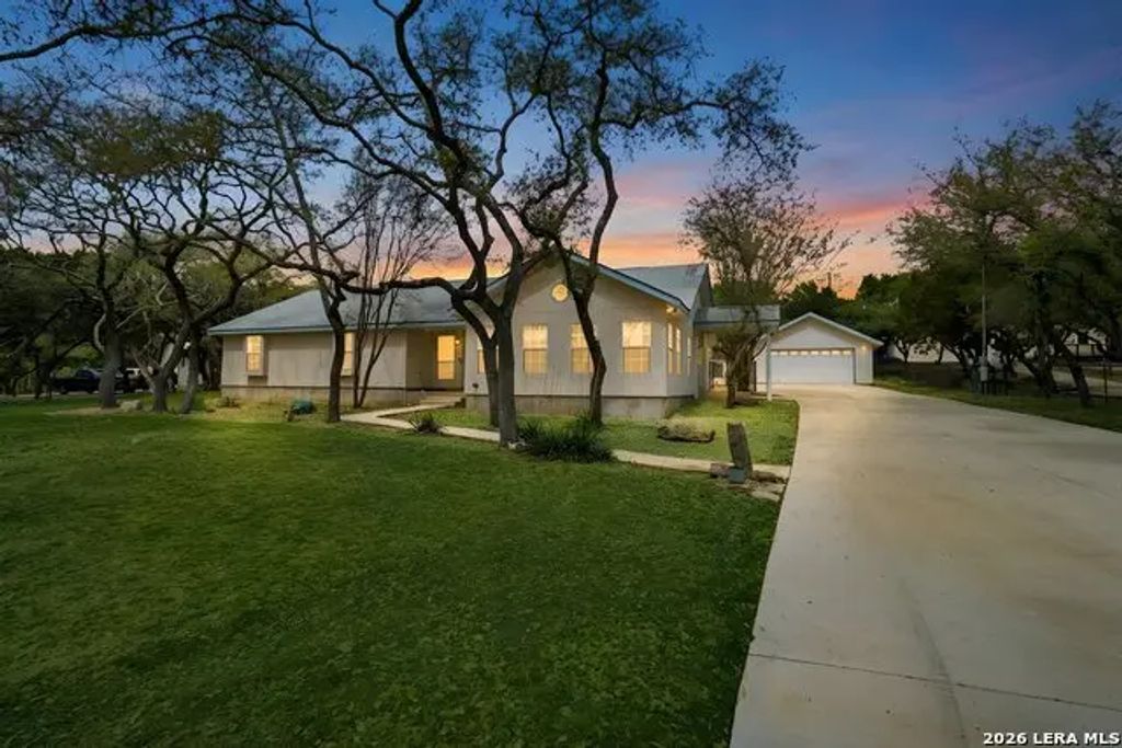 845 Gallagher, Canyon Lake