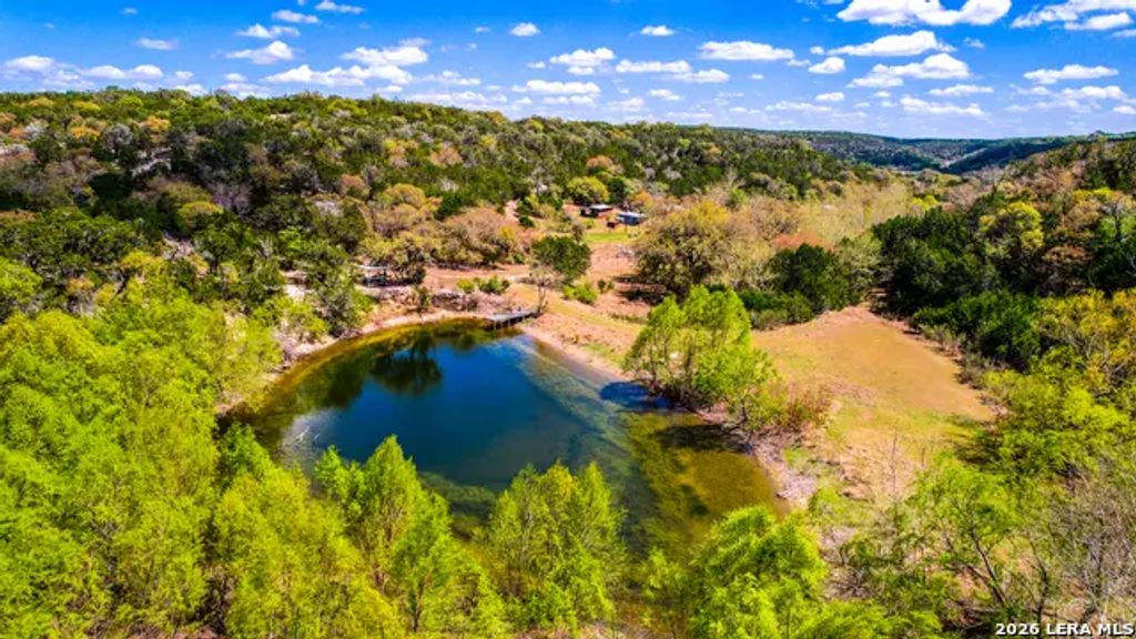 150 Coker Hollow, Kerrville