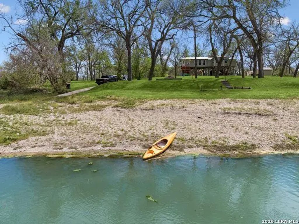 146 Antelope Ln, Seguin