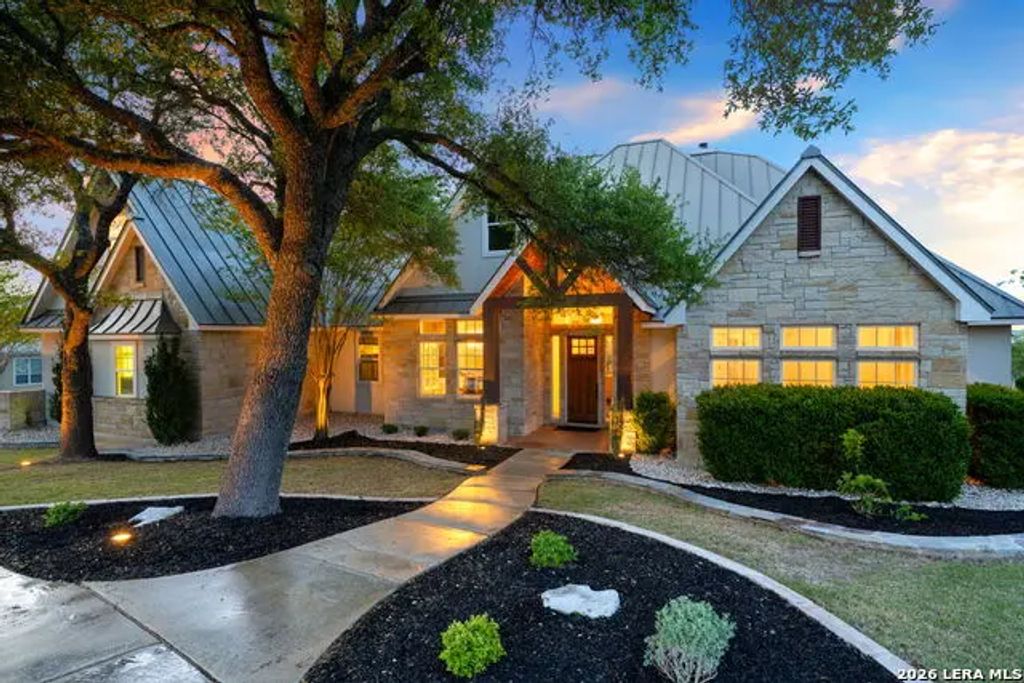 1058 Provence, New Braunfels