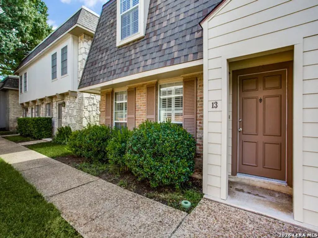 122 E Terra Alta Dr 13, San Antonio