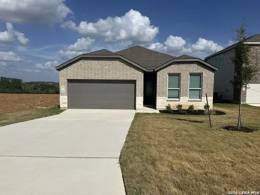 6718 Flores Rd, Spring Branch
