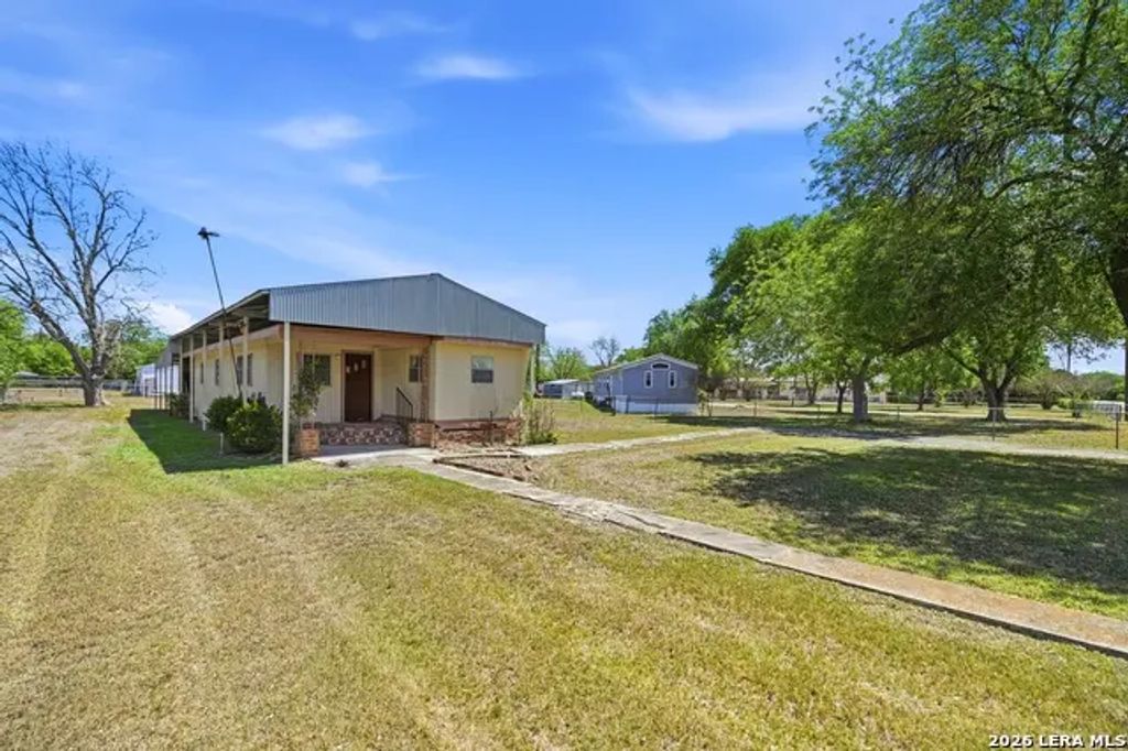 225 Crystal Valley, Cibolo