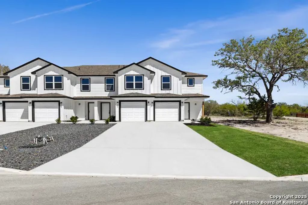 219 Bonnie Bend, San Antonio