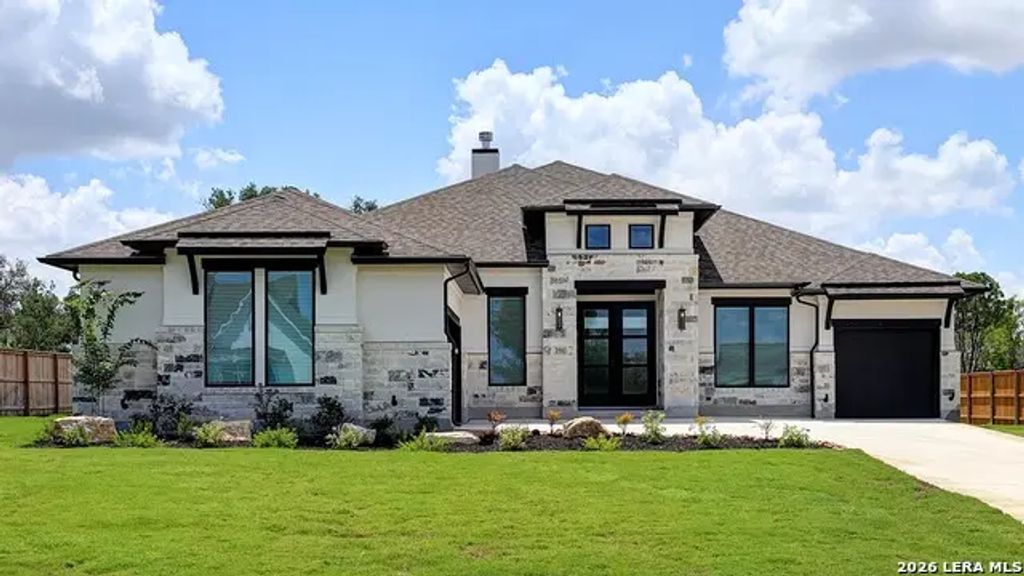 291 Bobs Cove, Castroville