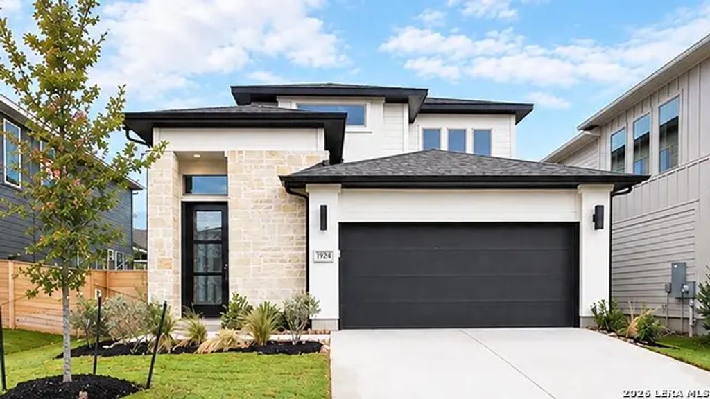 1923 Friedrich Way, New Braunfels
