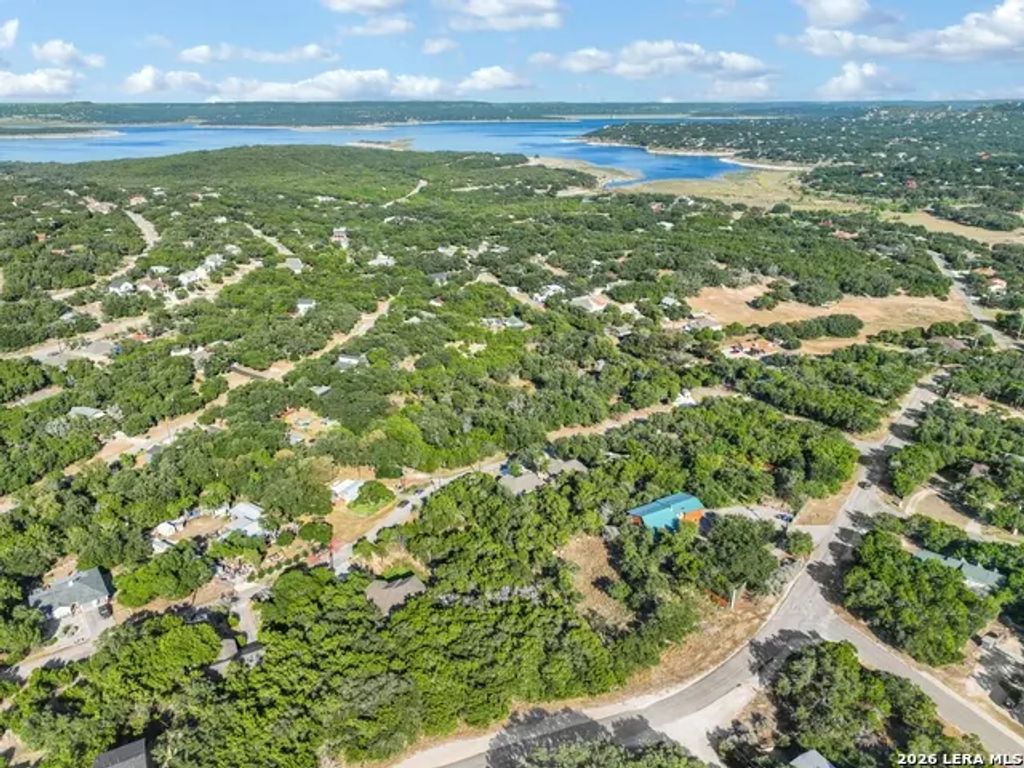 1591 Canyon Bend, Canyon Lake