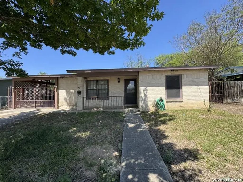 131 Danny Clay Dr, San Antonio