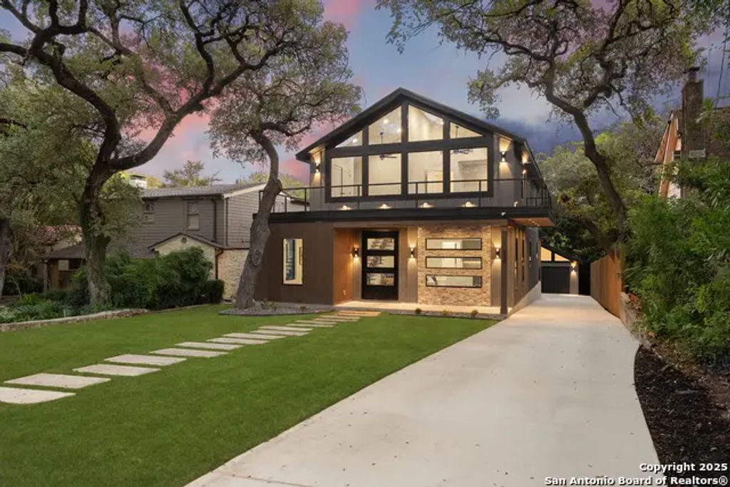 434 College Blvd, Alamo Heights