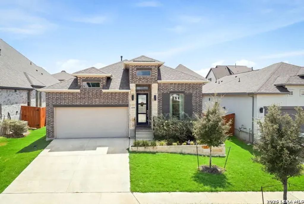 1855 Cowbird Ave, New Braunfels