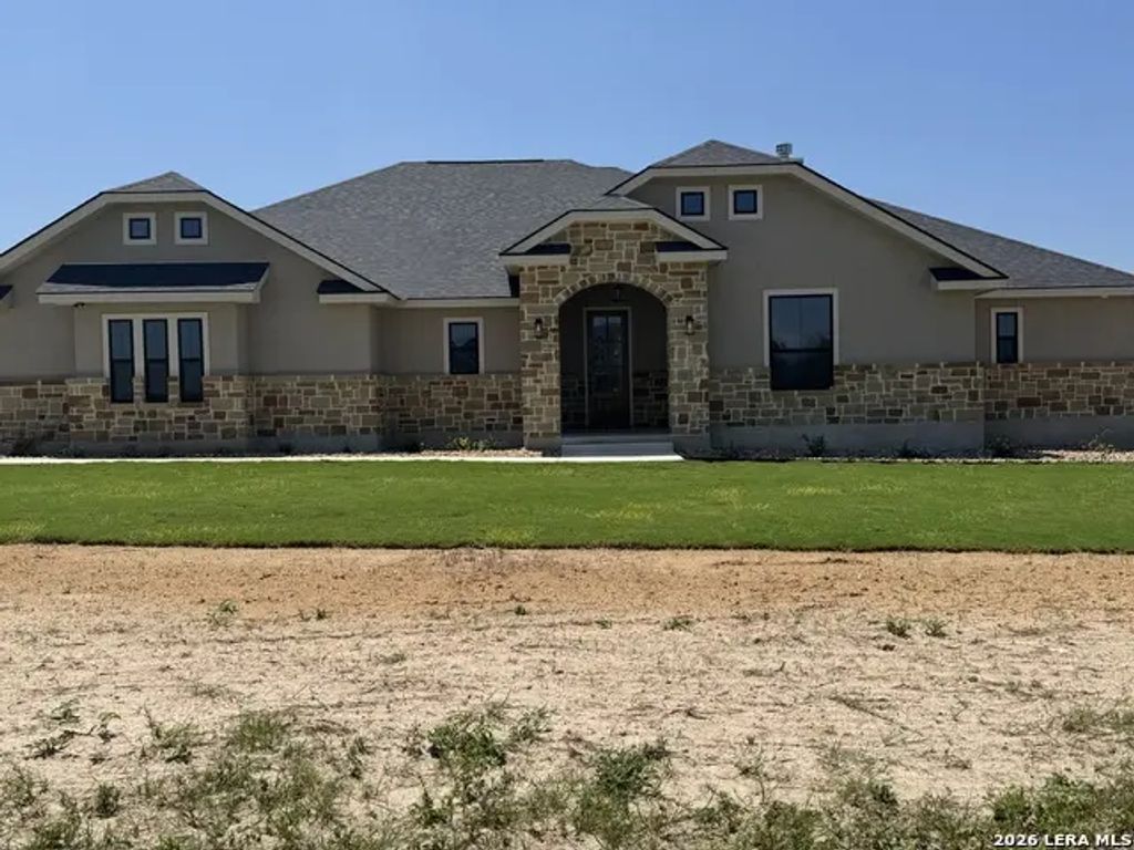 116 Hondo Ridge Dr, La Vernia