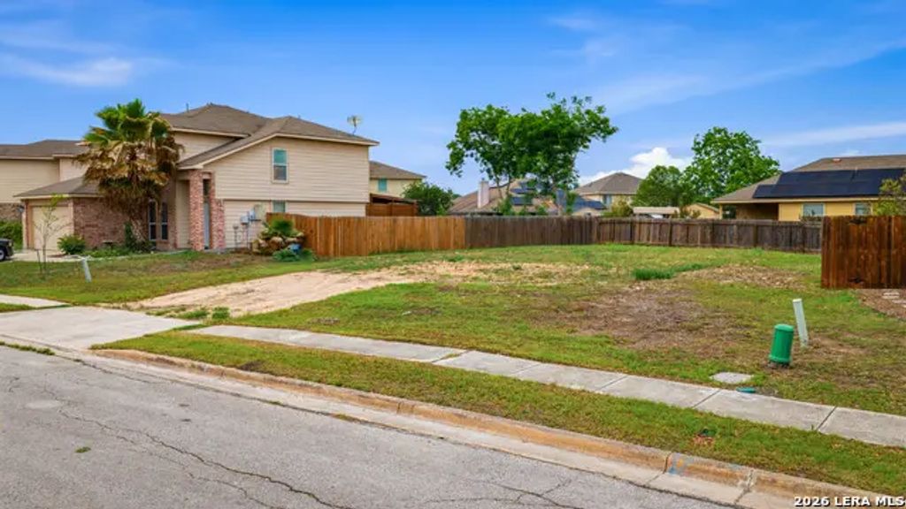 2531 Duval Dr, New Braunfels