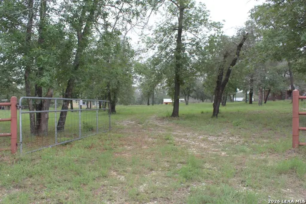 278 County Road 6862, Natalia