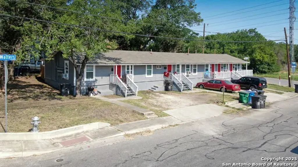 1529 N Walters, San Antonio