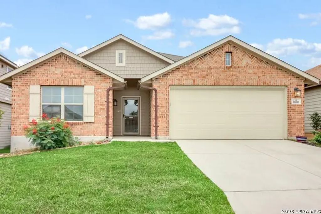 10311 Rosalina Loop, Converse