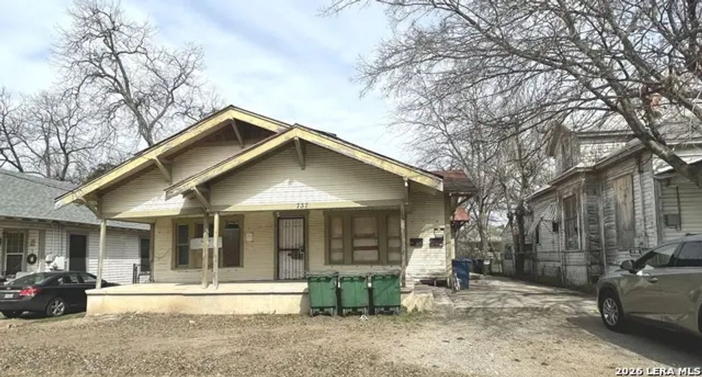 737 Porter St, San Antonio