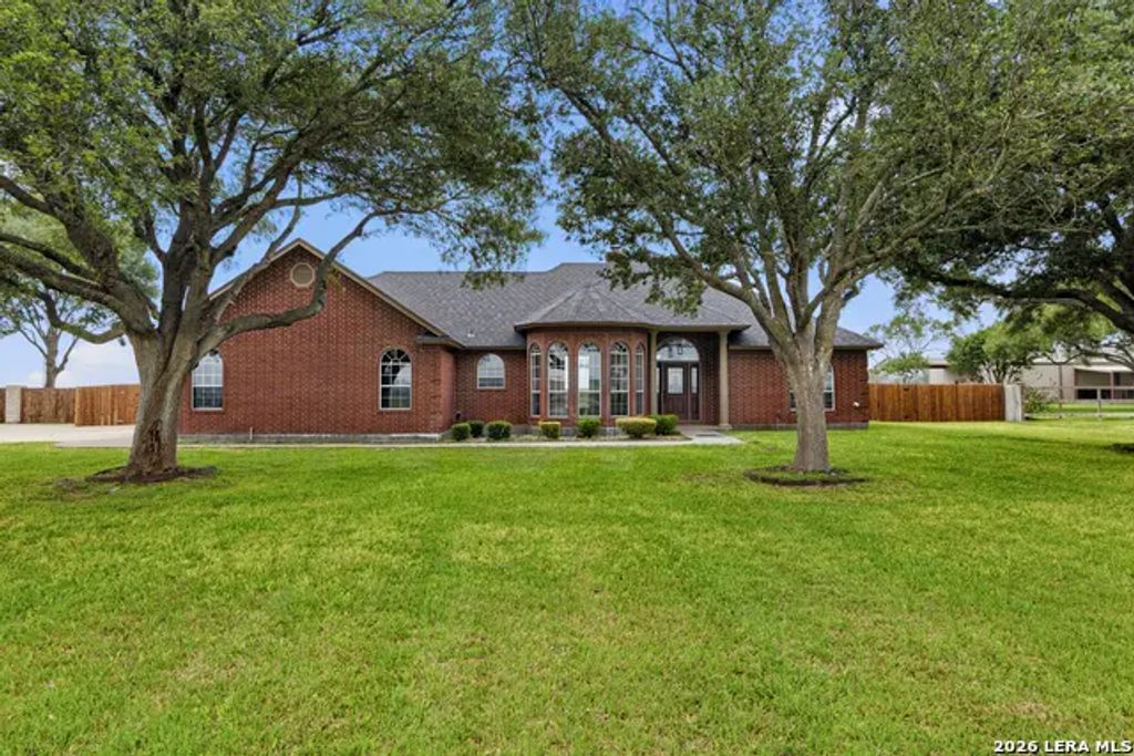 1031 Fm 20, Seguin