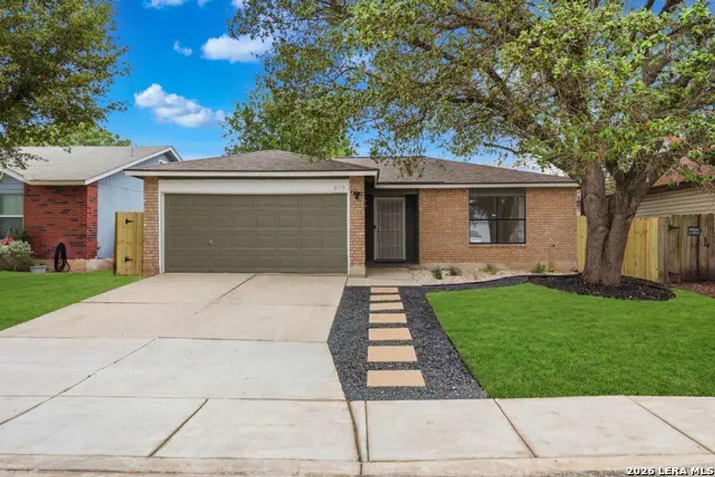 8119 Bent Meadow, Converse