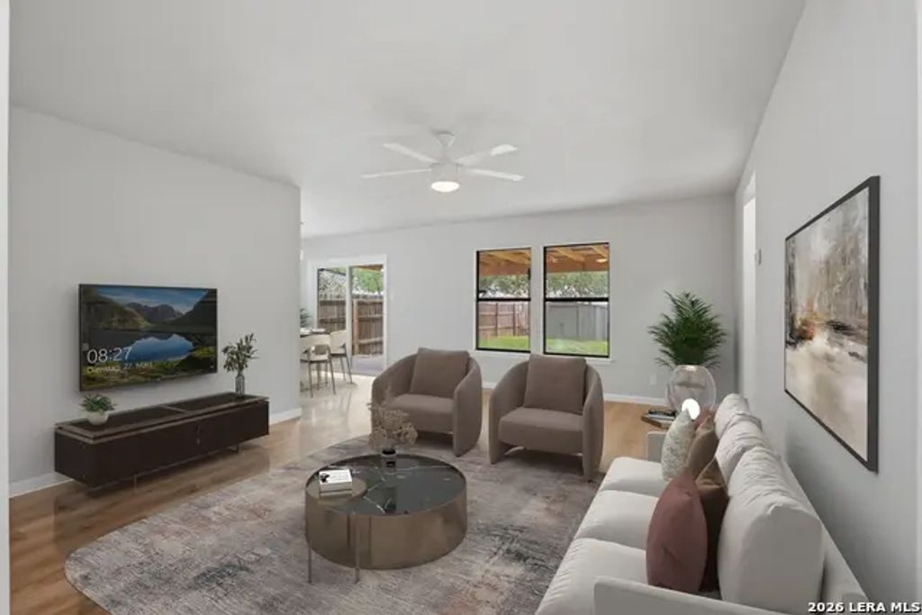 8119 Bent Meadow, Converse