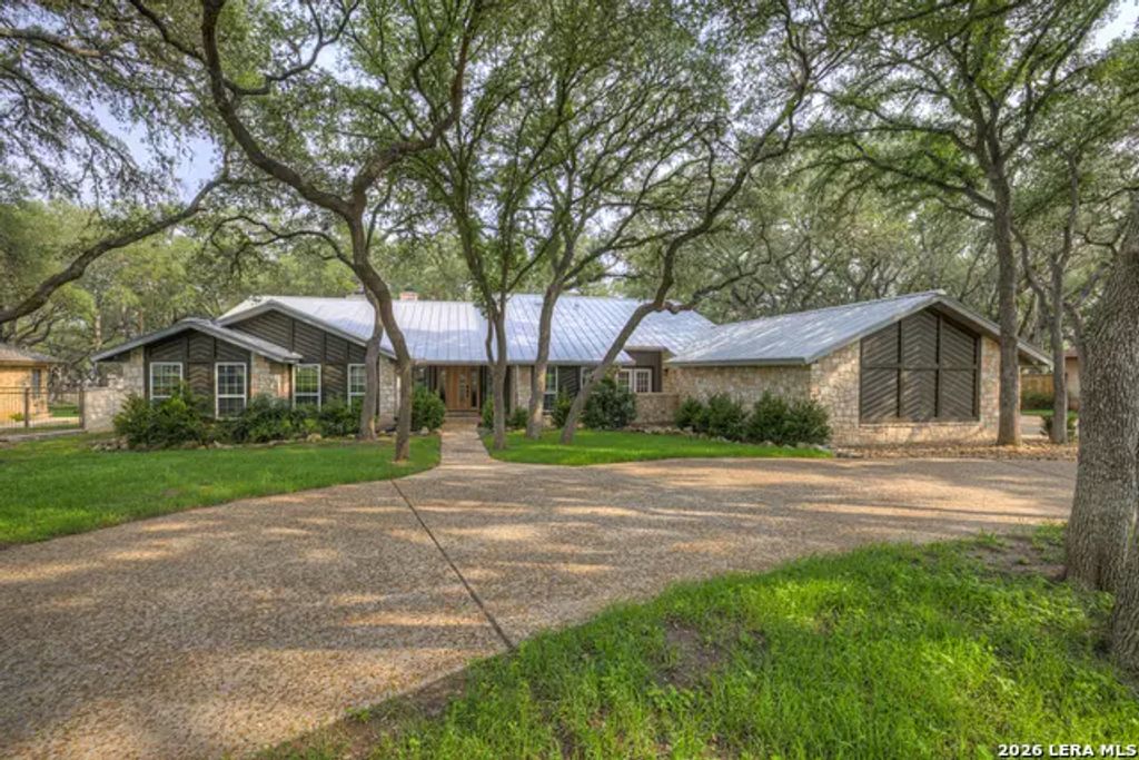 8738 Garden Ridge Dr, San Antonio