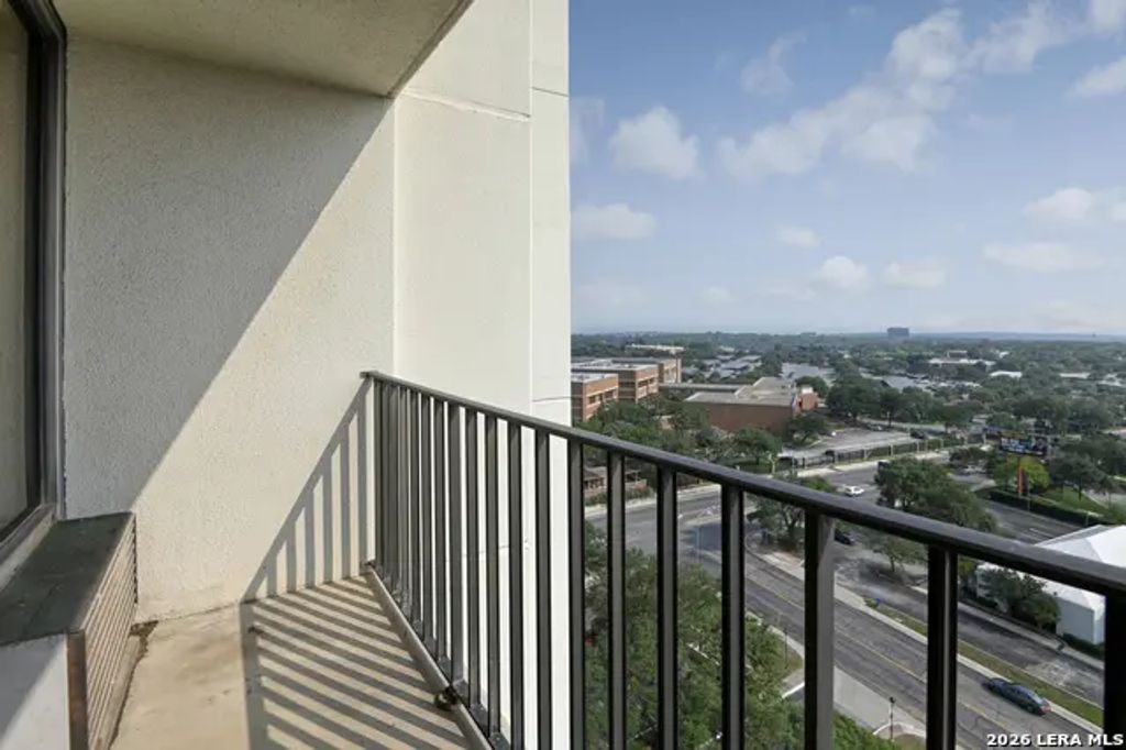 7701 Wurzbach Rd 1402, San Antonio