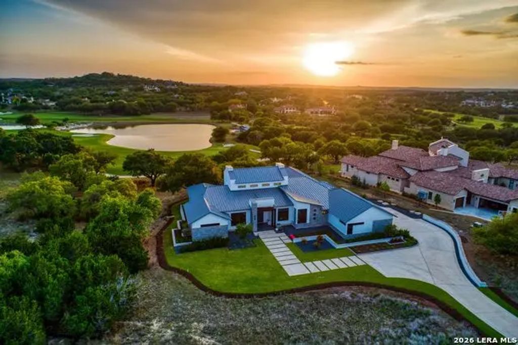 3480 Clubs Dr, Boerne