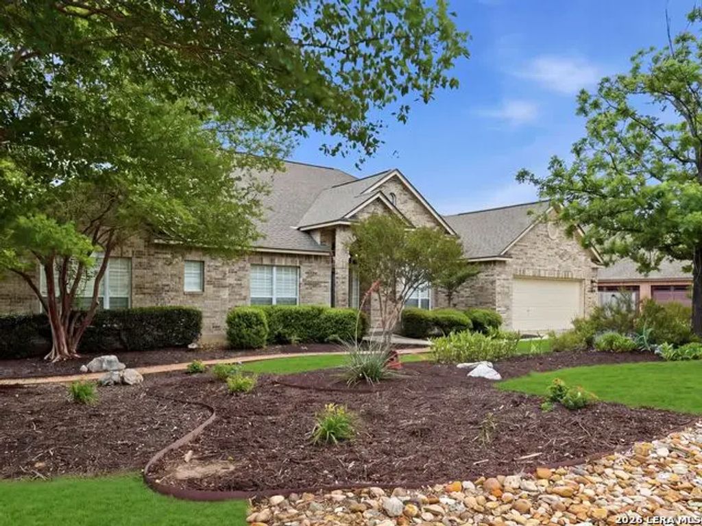 9406 Potters Point, Helotes